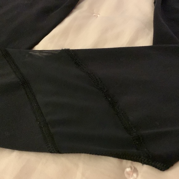 Victoria secret sport knockout leggings size small - Picture 7 of 7